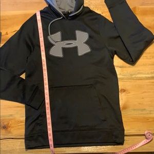Med UA STORM hoodie